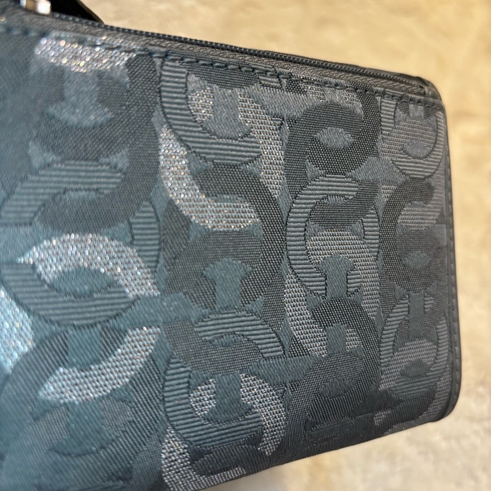 COACH Wallet Signature C Charcoal Gray Silver Metallic Trifold Patent Leather - Picture 10 of 16